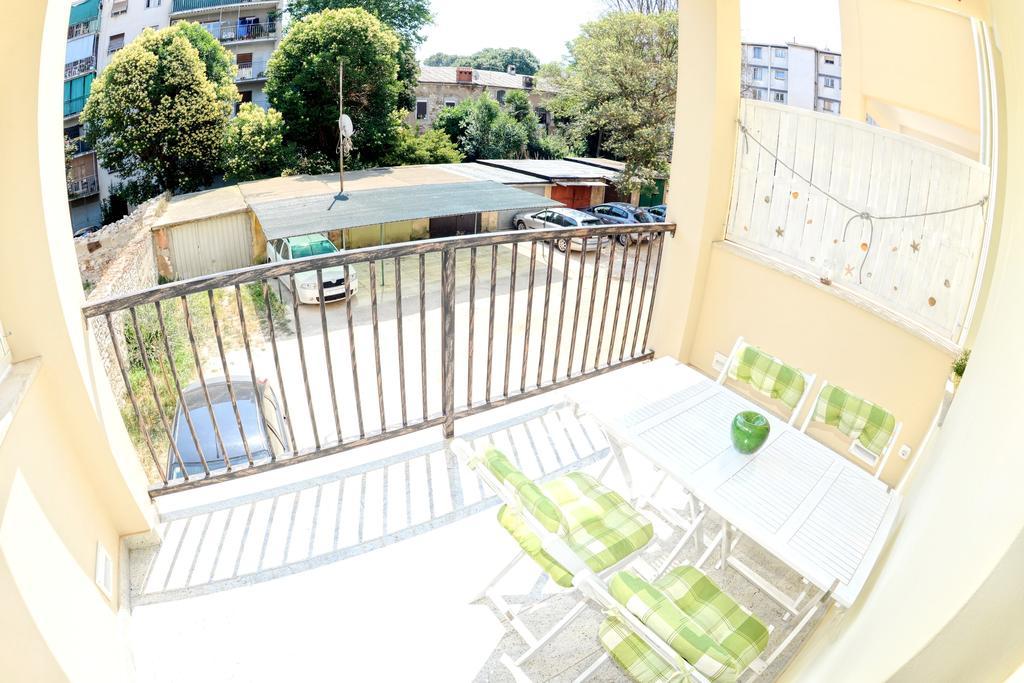 Апартаменти Apartman Harmony Пула Екстер'єр фото